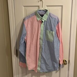 Vineyard vines tucker shirt size large 100 percent cotton in excellent conditio